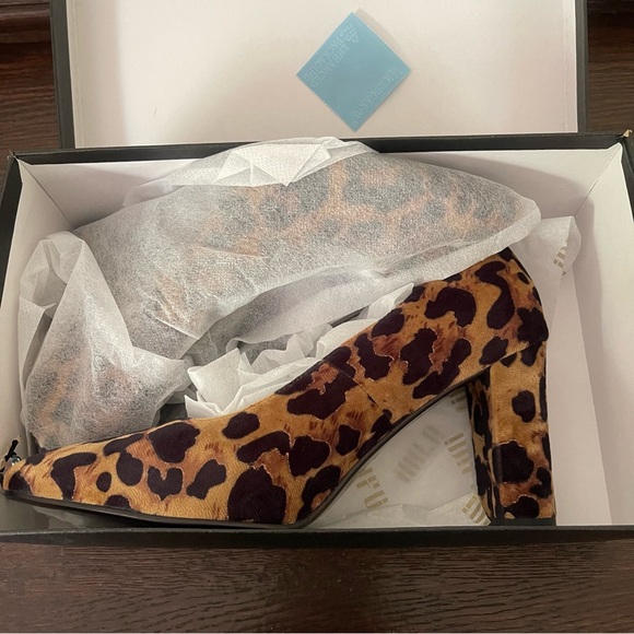 Leopard print suede block heels - Picture 2 of 10